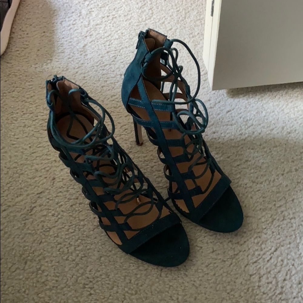 Emerald Heels